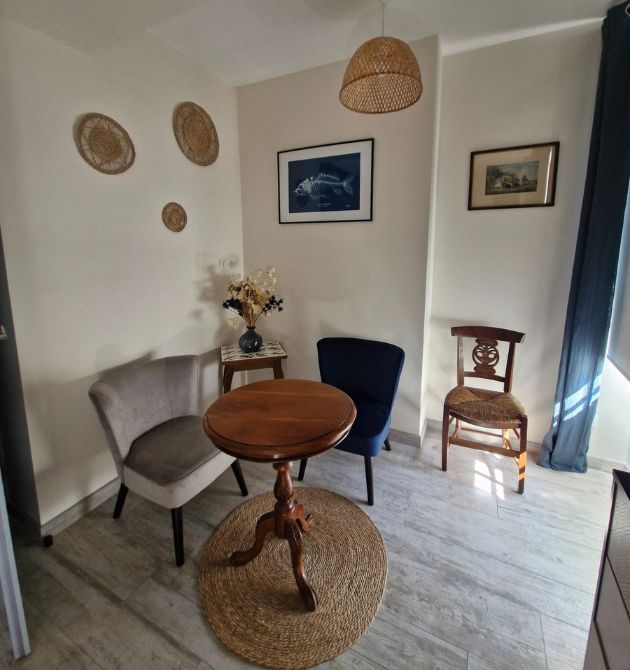 Le gîte Entre Loyre et Canaux accueille de 1 jusqu’à 15 personnes, à la nuitée par chambre ou la maison en sa totalité. Un anniversaire à fêter en famille, le gîte Entre Loyre et Canaux peut vous accueillir jusqu’à 15 couchages.